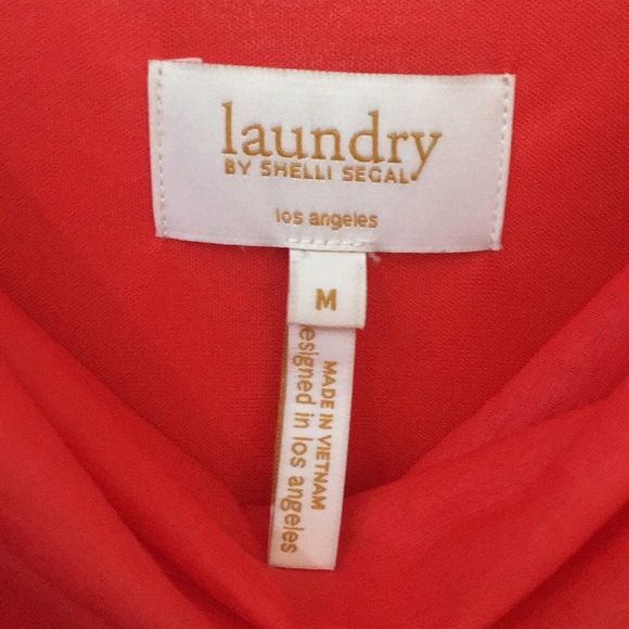 Cute top - Picture 2 of 2